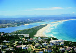 Blick auf die Keurbooms Lagune bei Plettenberg Bay -  South African Tourism